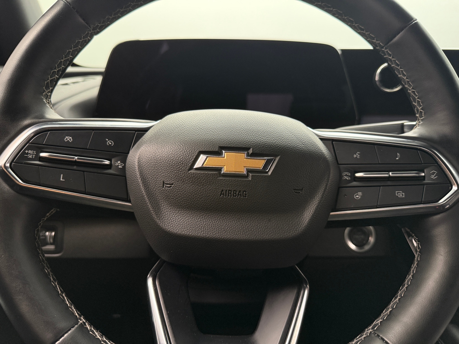 Thumbnail: 2024 Chevrolet Traverse - 5