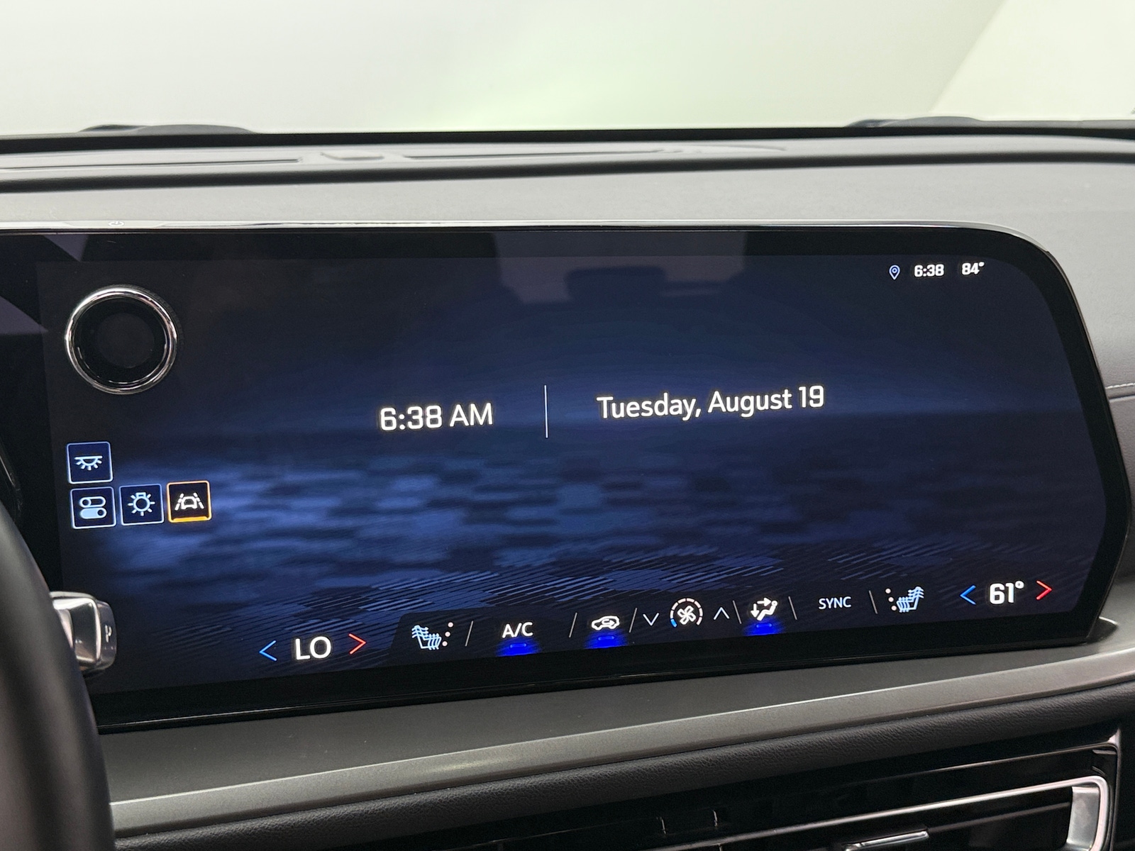 Thumbnail: 2024 Chevrolet Traverse - 4