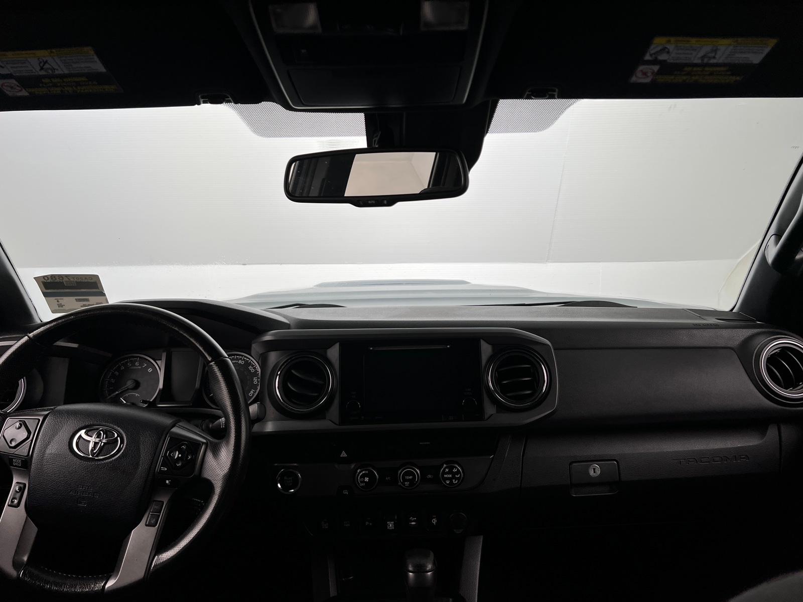 Thumbnail: 2019 Toyota Tacoma - 3