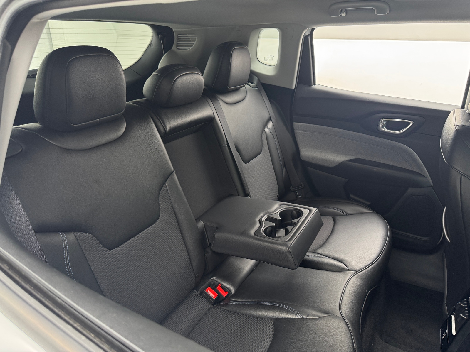 Thumbnail: 2022 Jeep Compass - 6
