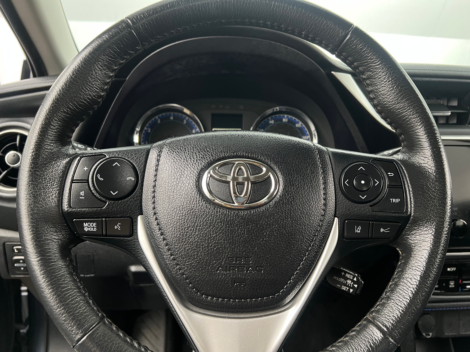 Thumbnail: 2018 Toyota Corolla - 5