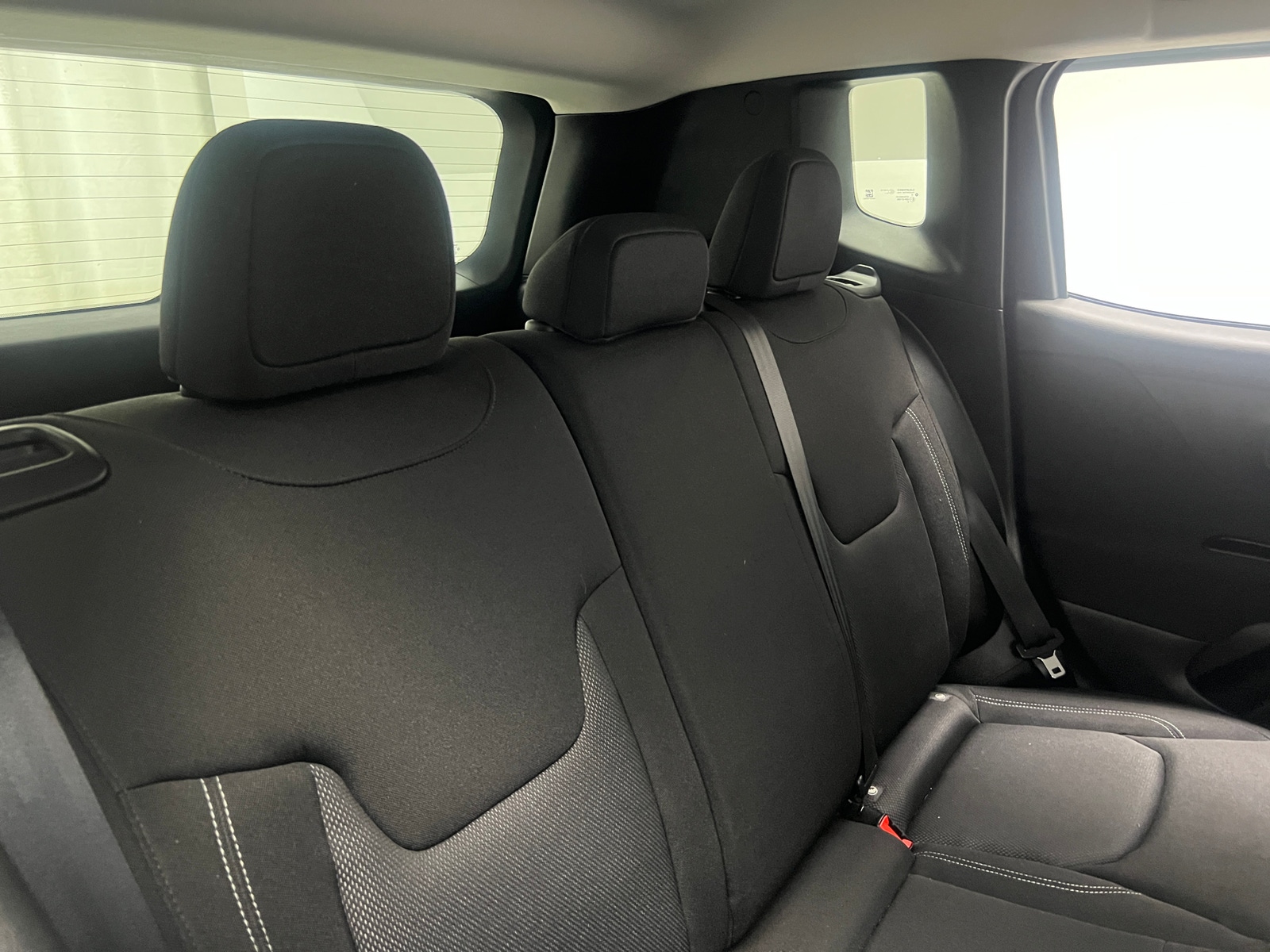 Thumbnail: 2021 Jeep Renegade - 6
