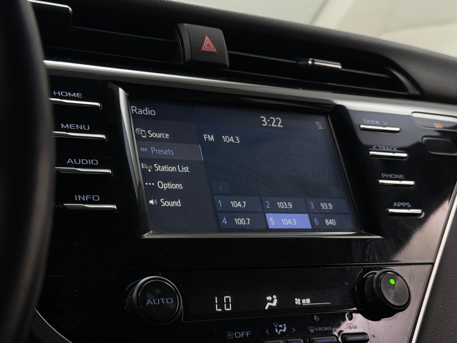 Thumbnail: 2018 Toyota Camry - 4