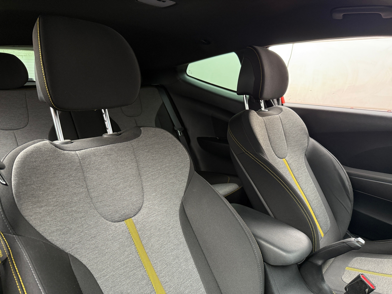 Thumbnail: 2019 Hyundai Veloster - 2