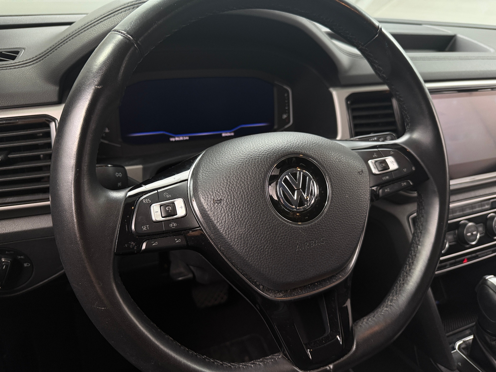 Thumbnail: 2020 Volkswagen Atlas - 4