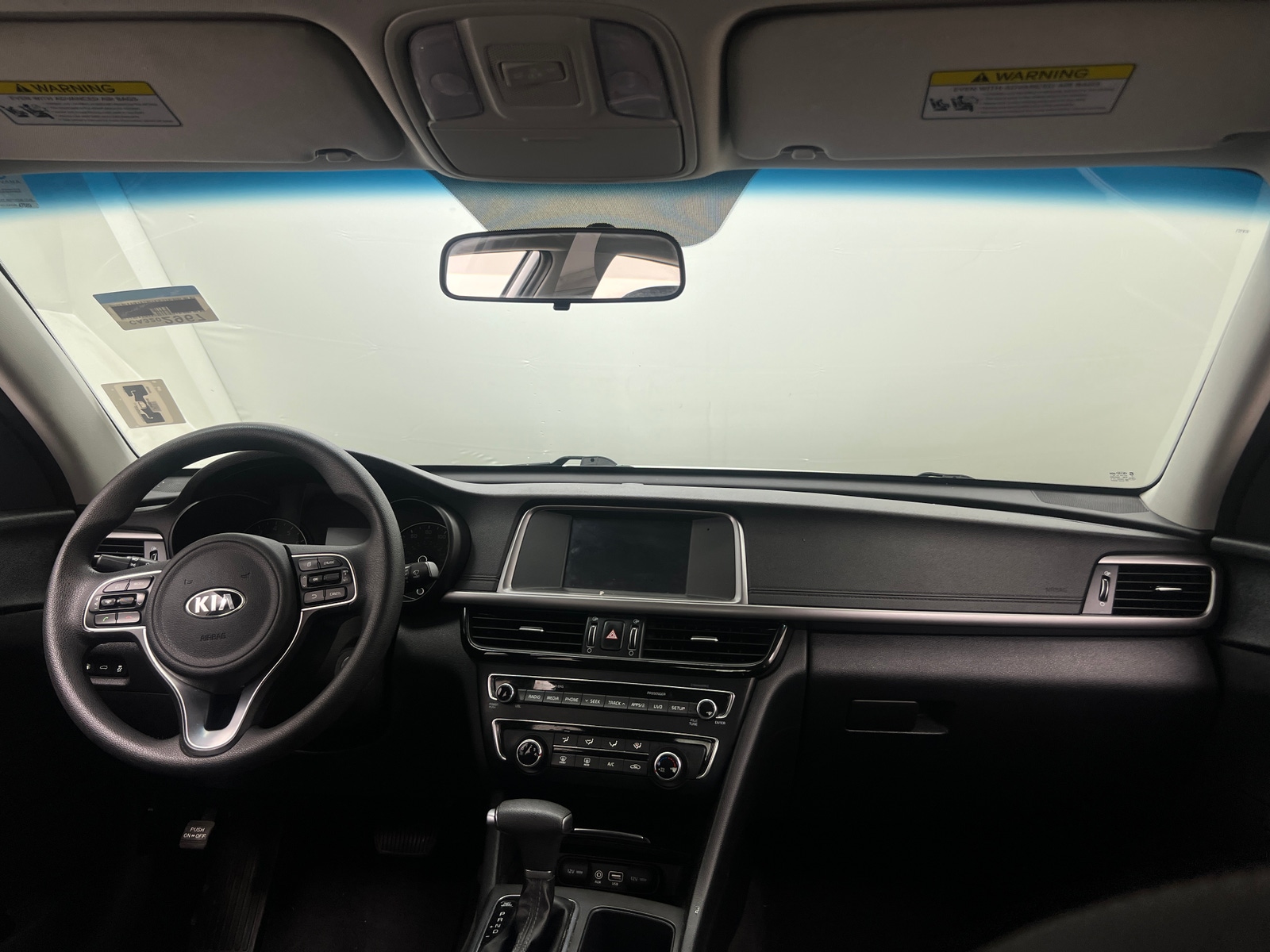 Thumbnail: 2018 Kia Optima - 3