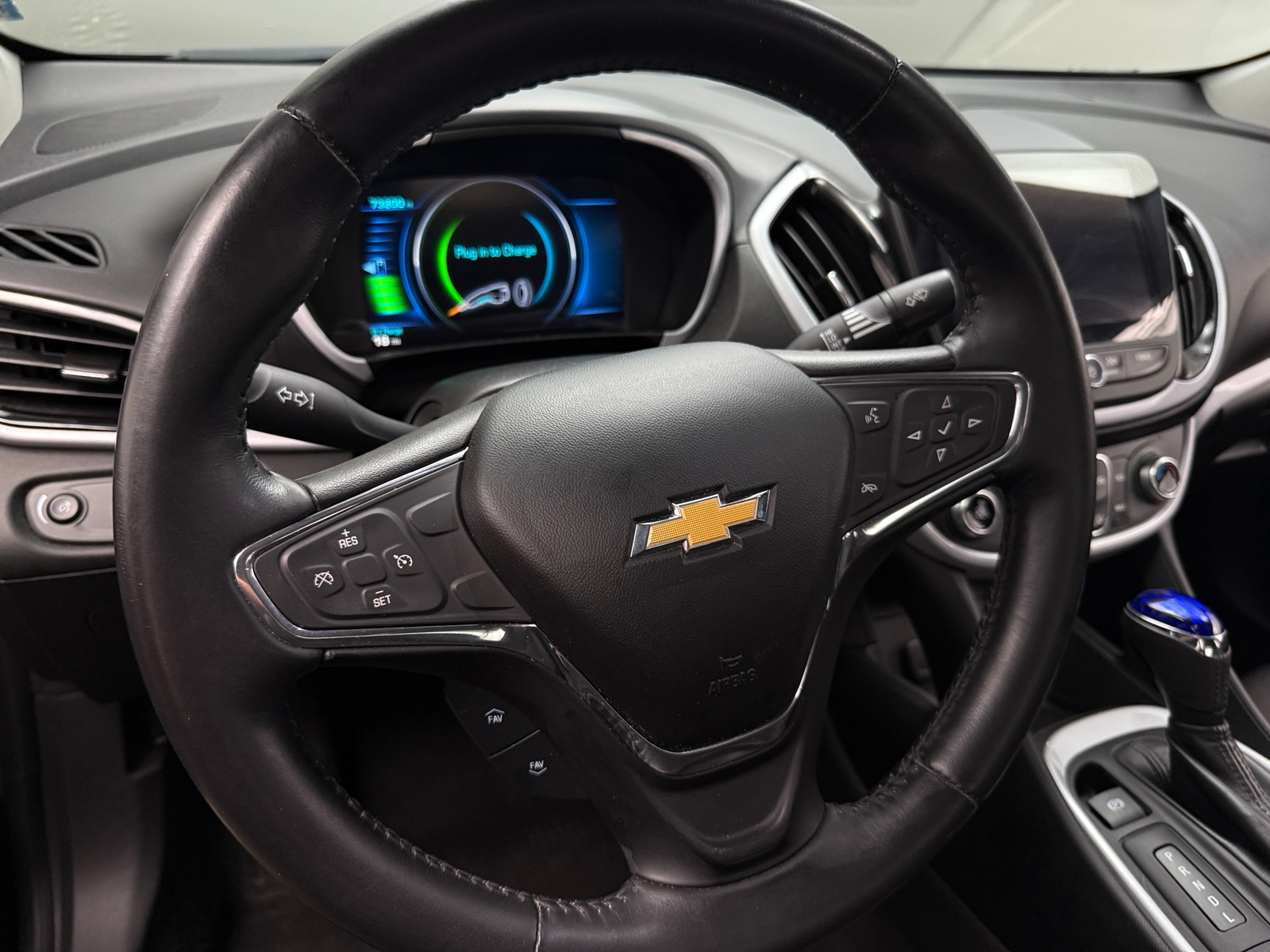 Thumbnail: 2017 Chevrolet Volt - 5