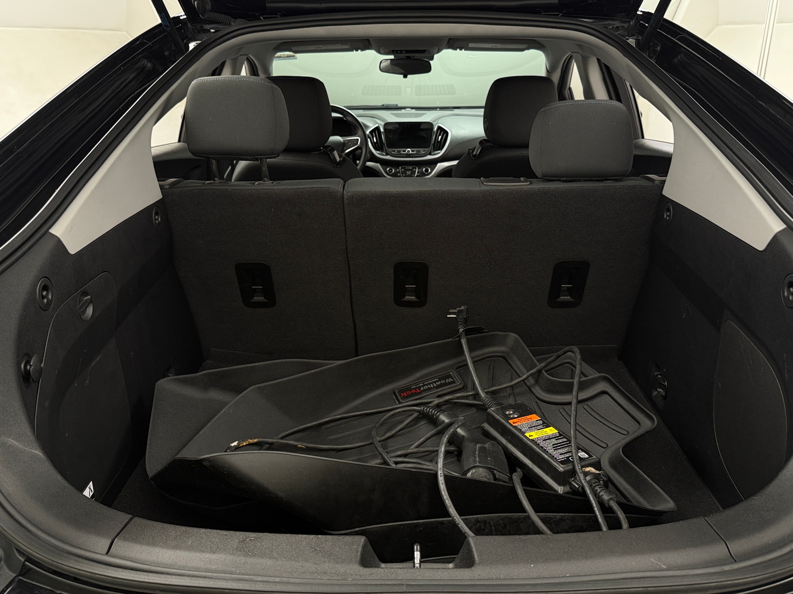 Thumbnail: 2017 Chevrolet Volt - 7