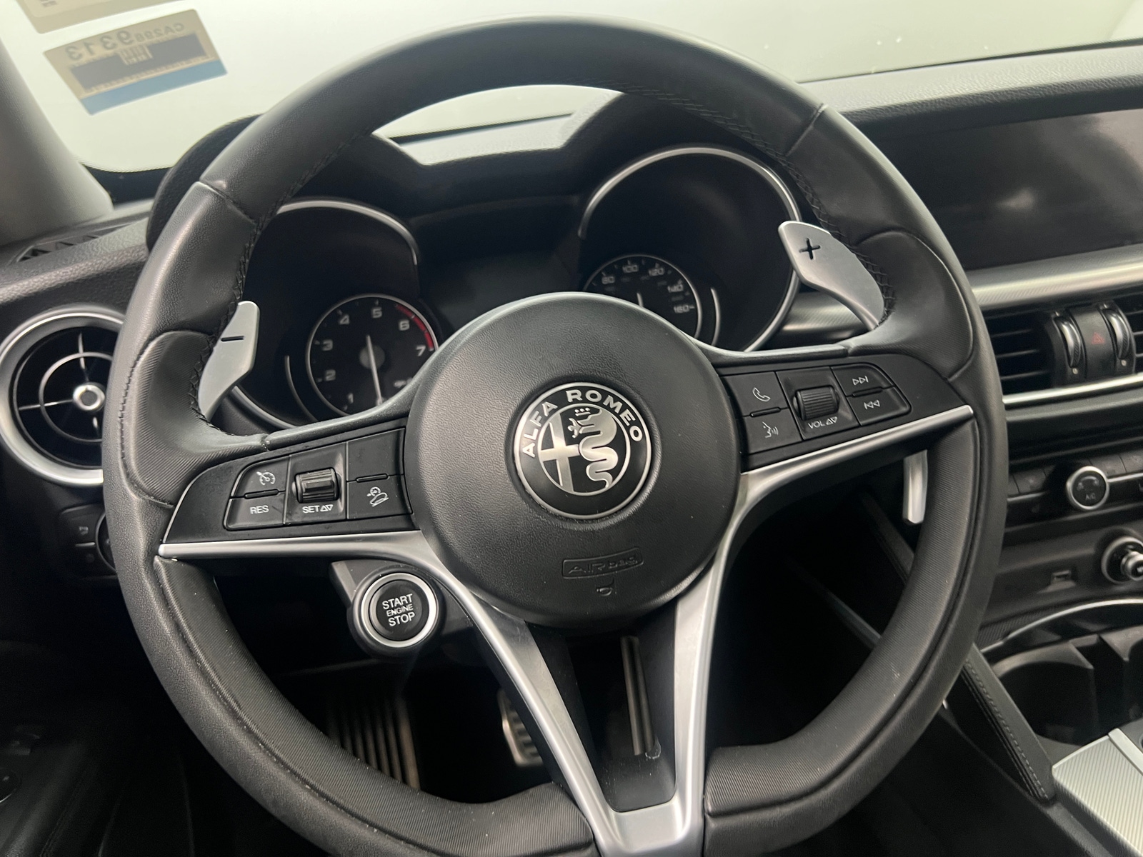 Thumbnail: 2018 Alfa Romeo Stelvio - 4
