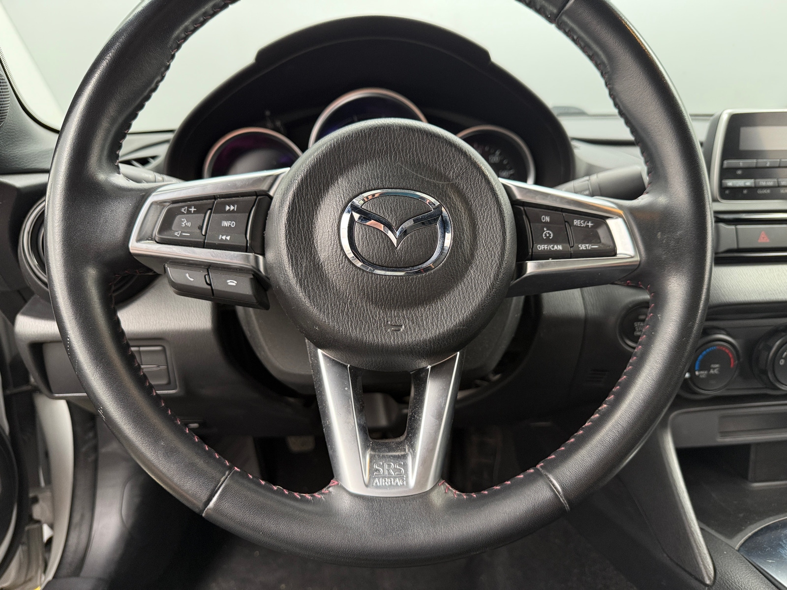 Thumbnail: 2016 Mazda MX-5 Miata - 5