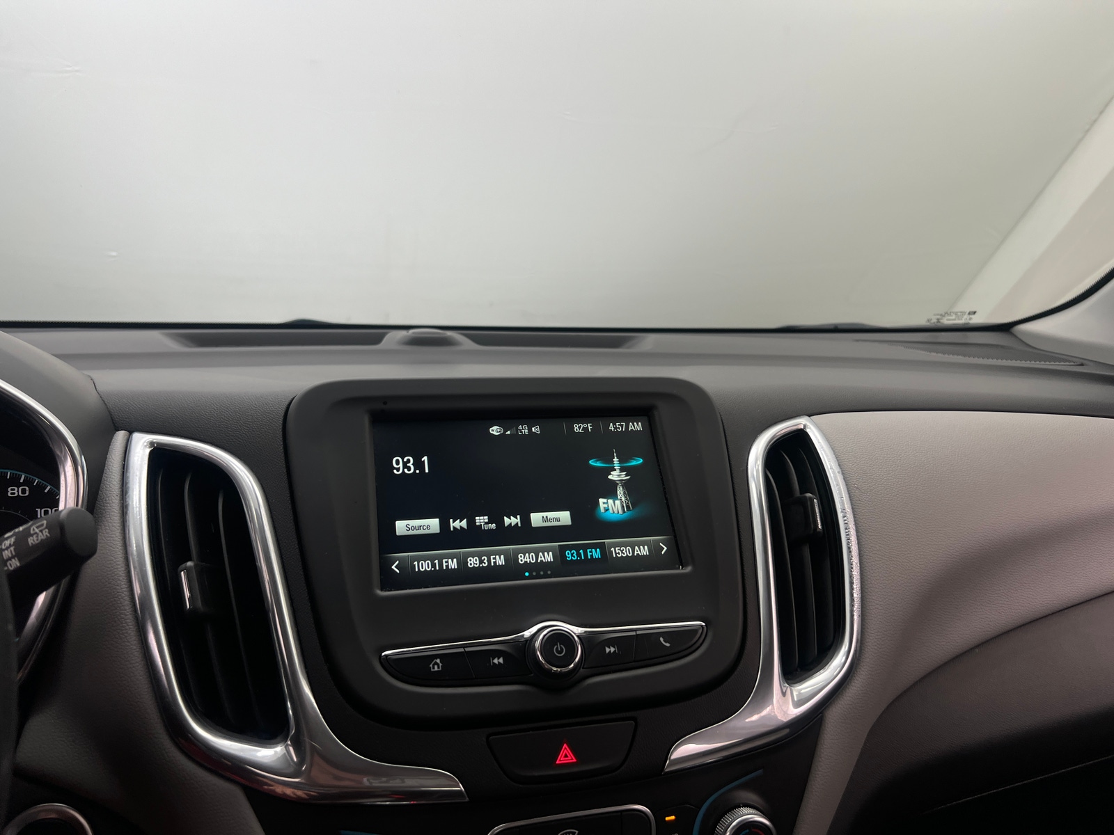 Thumbnail: 2018 Chevrolet Equinox - 4