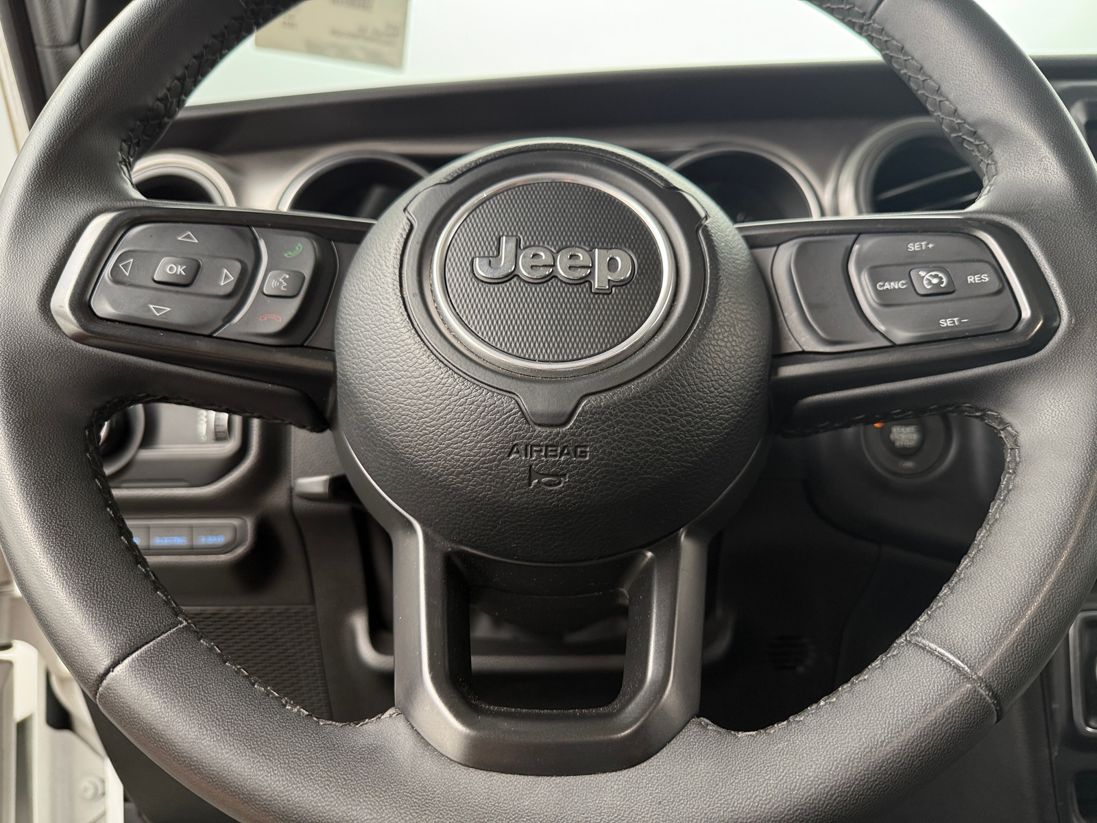 Thumbnail: 2023 Jeep Wrangler - 5