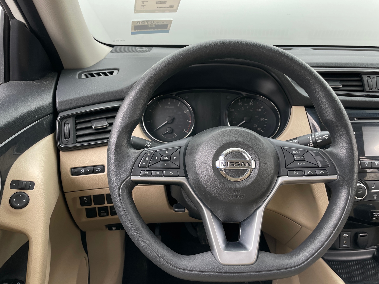 Thumbnail: 2017 Nissan Rogue - 5