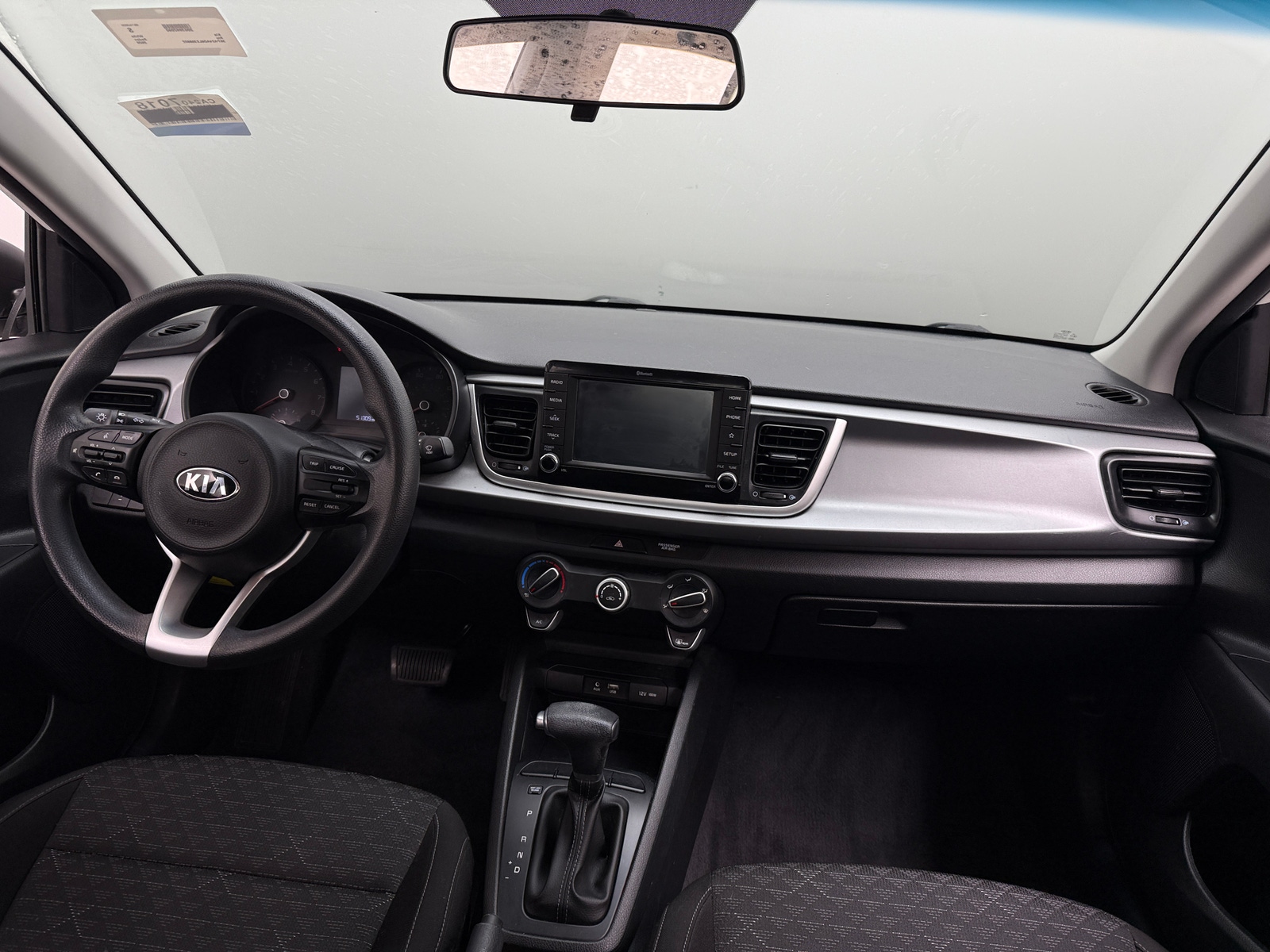 Thumbnail: 2020 Kia Rio - 3