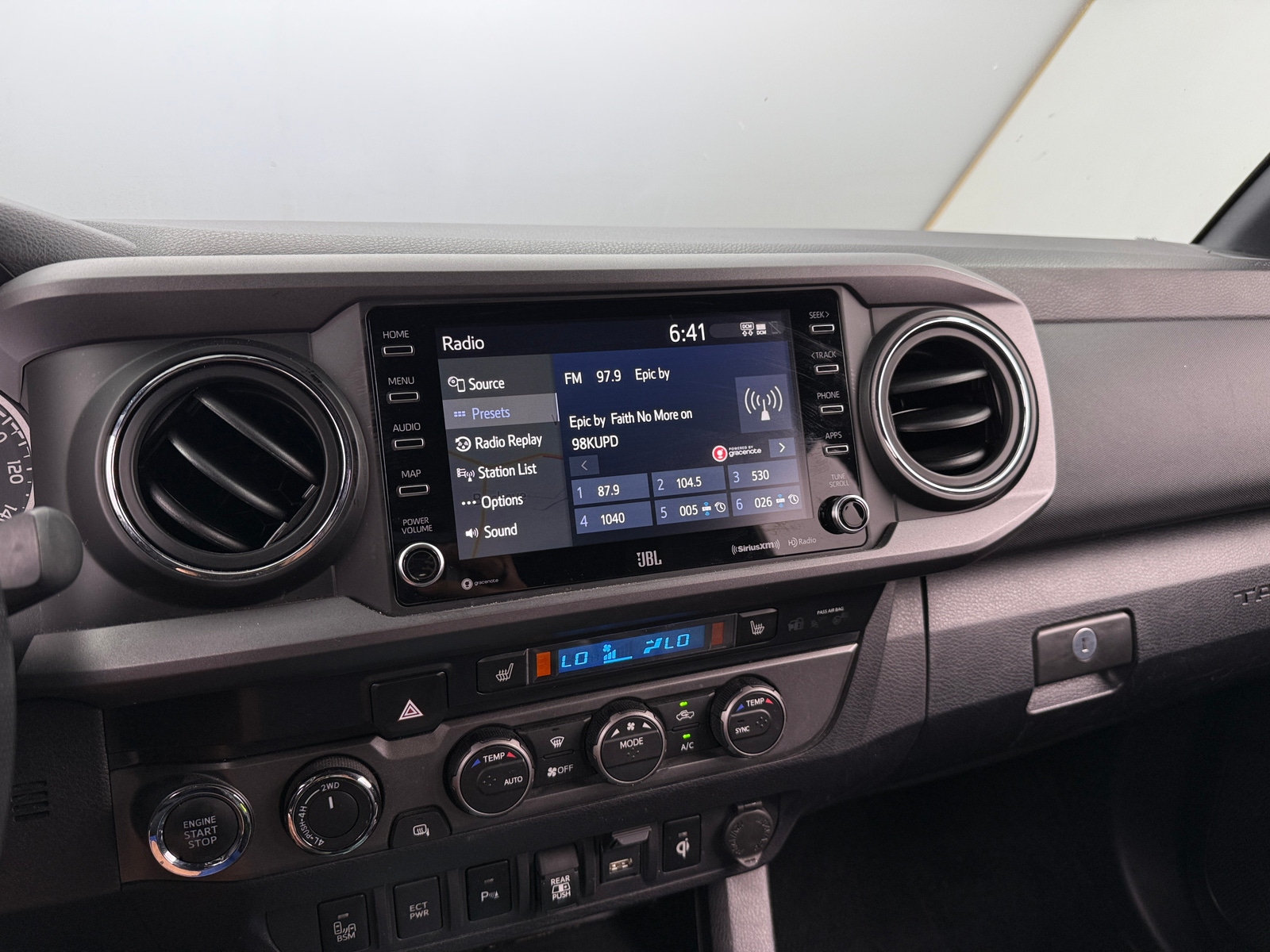 Thumbnail: 2022 Toyota Tacoma - 3