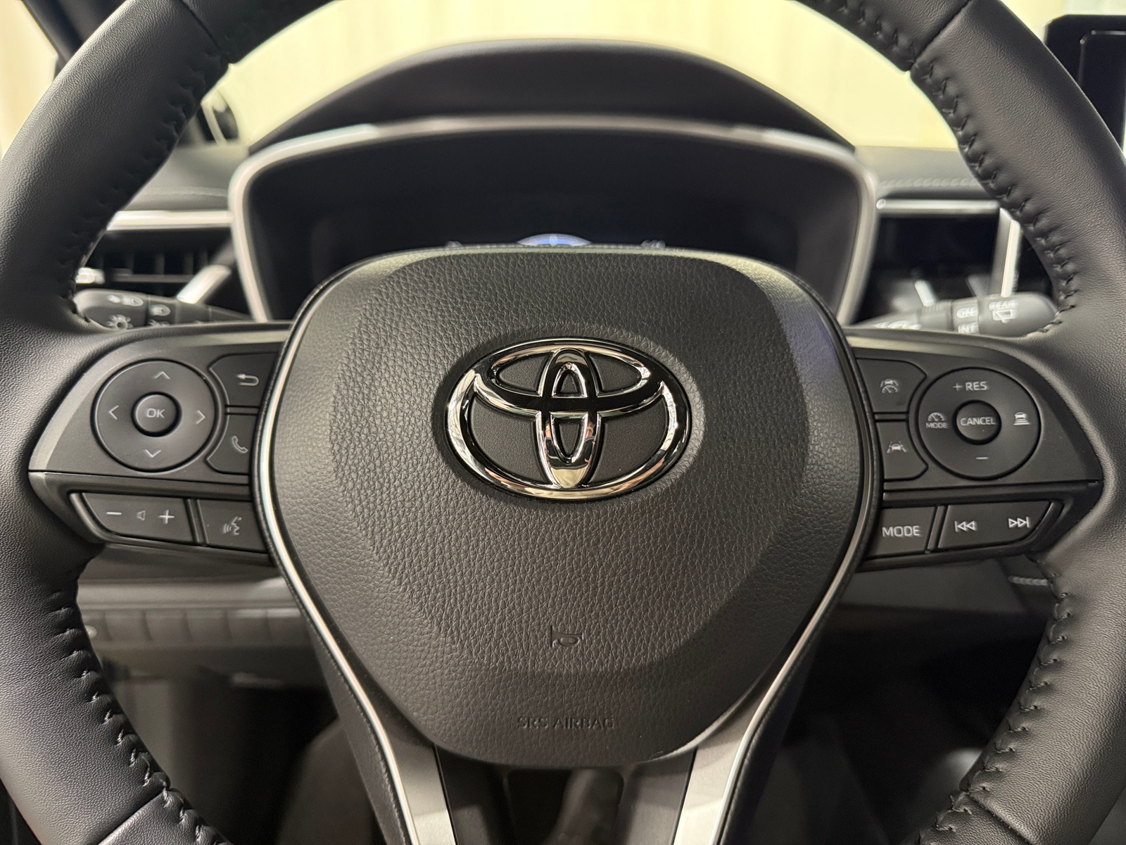Thumbnail: 2025 Toyota Corolla - 4