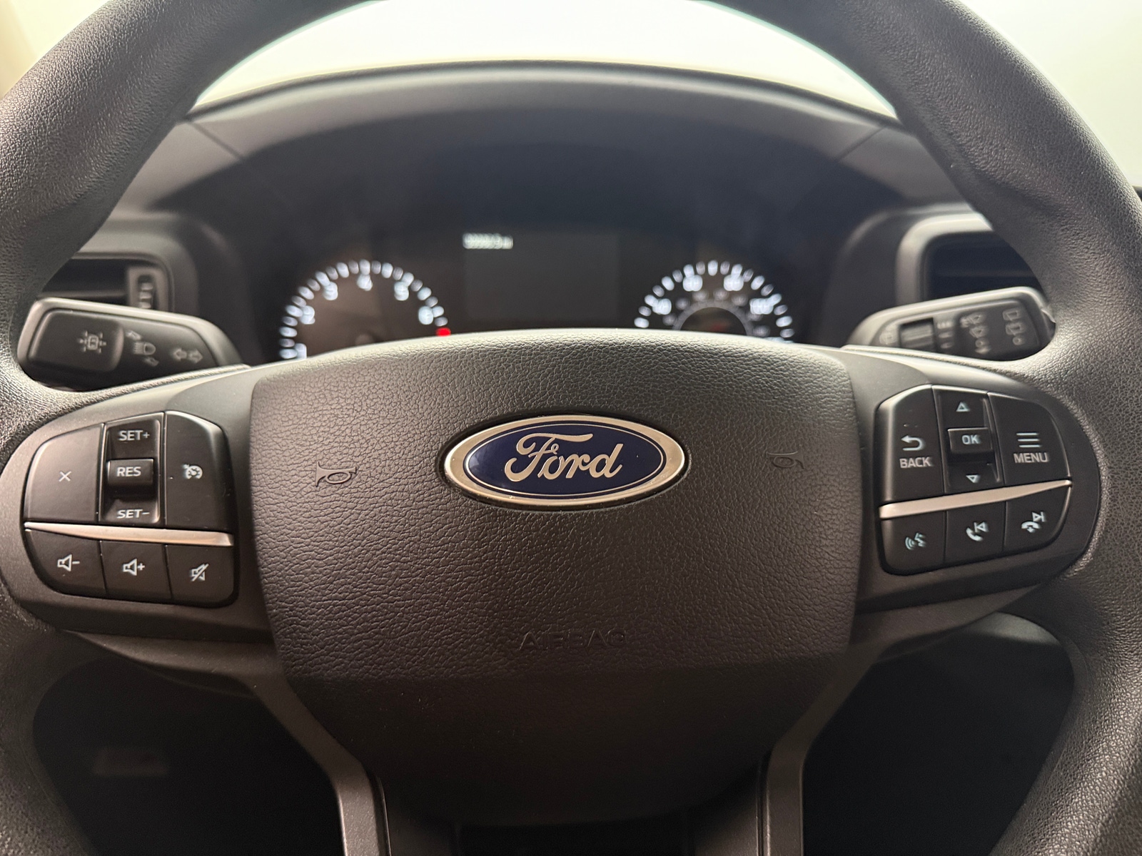 Thumbnail: 2021 Ford Explorer - 5