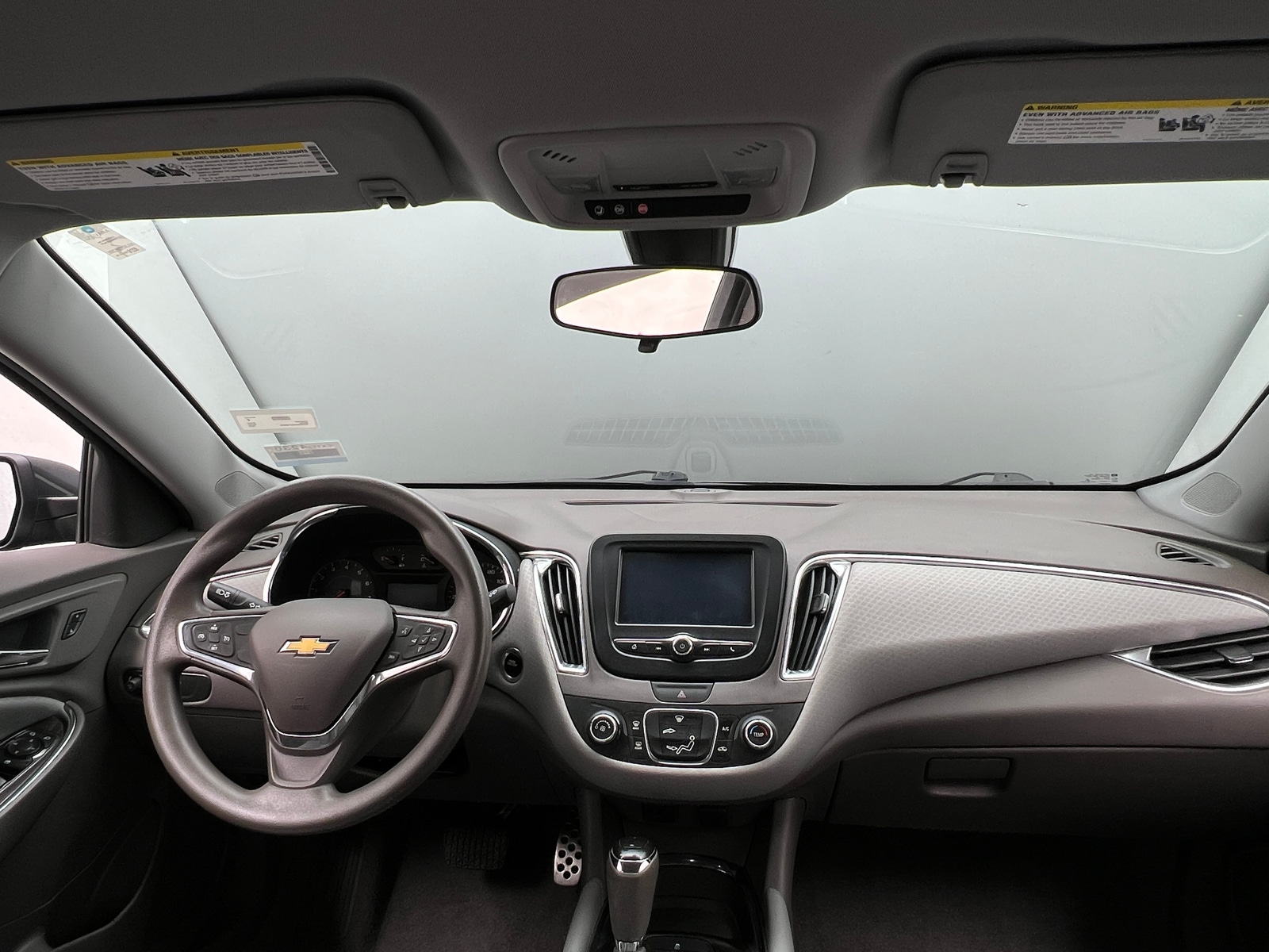 Thumbnail: 2016 Chevrolet Malibu - 3