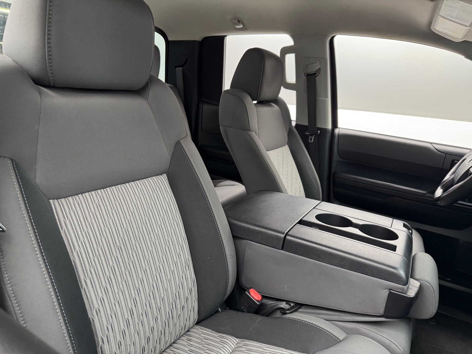 Thumbnail: 2016 Toyota Tundra - 2