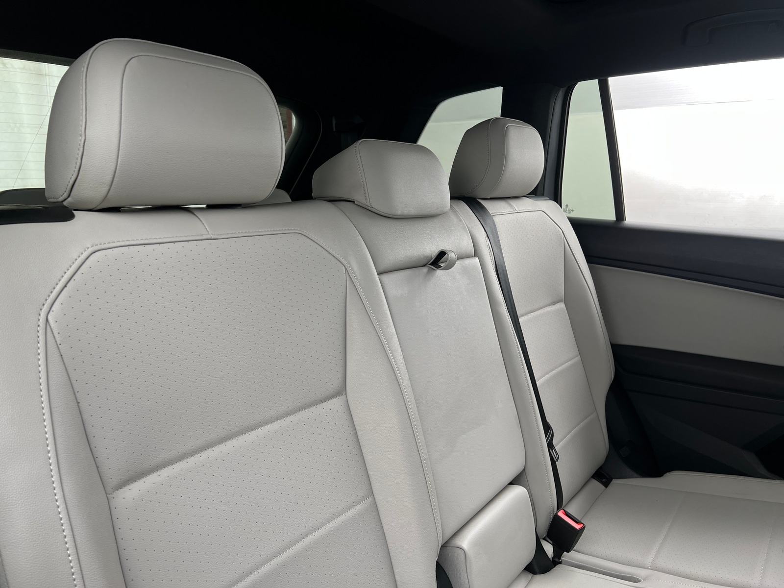 Thumbnail: 2020 Volkswagen Tiguan - 5
