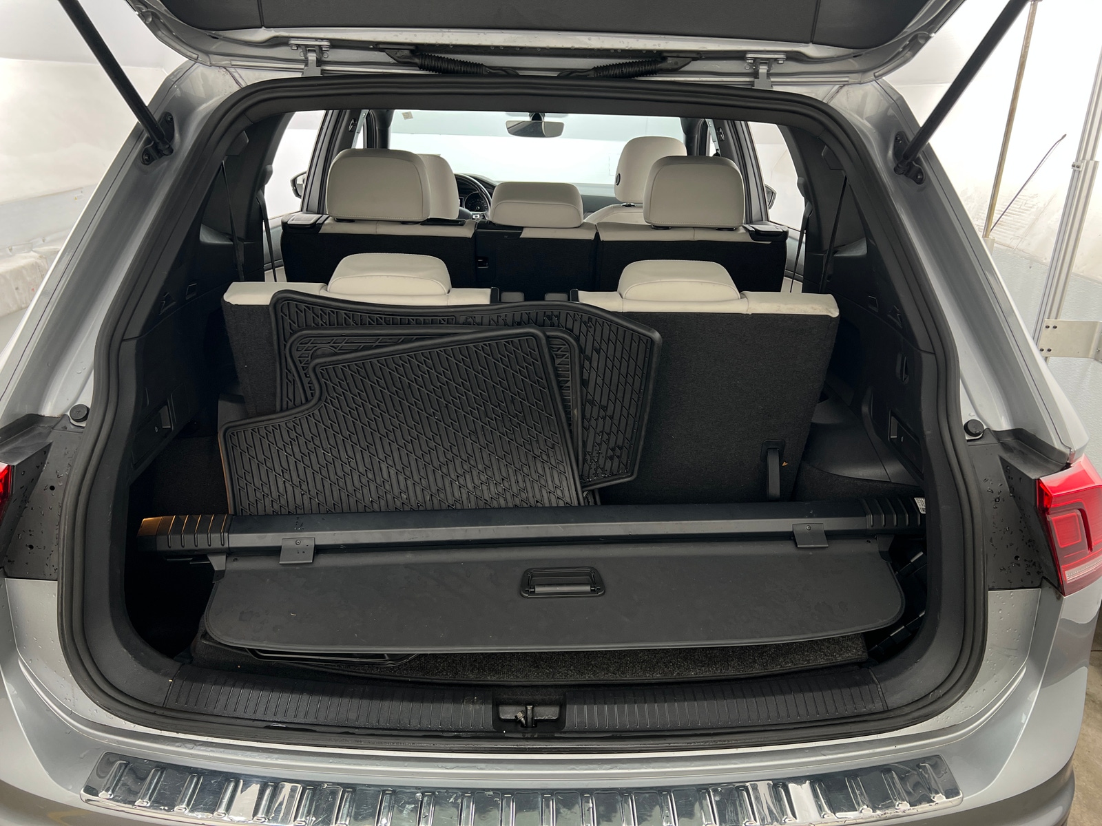 Thumbnail: 2020 Volkswagen Tiguan - 6