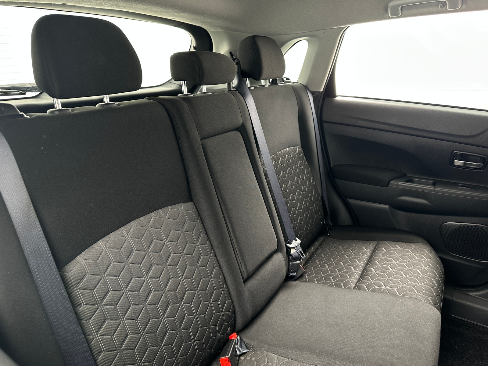 Thumbnail: 2022 Mitsubishi Outlander Sport - 6