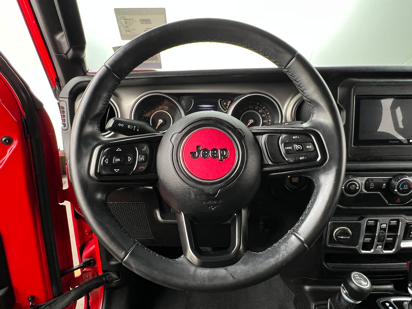 Thumbnail: 2018 Jeep Wrangler - 5
