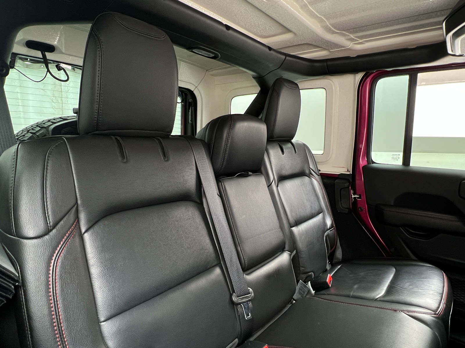 Thumbnail: 2022 Jeep Wrangler - 6