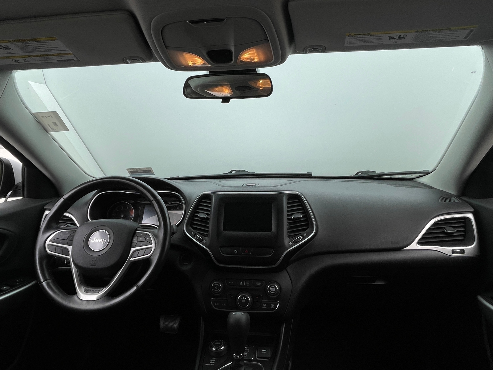 Thumbnail: 2020 Jeep Cherokee - 3