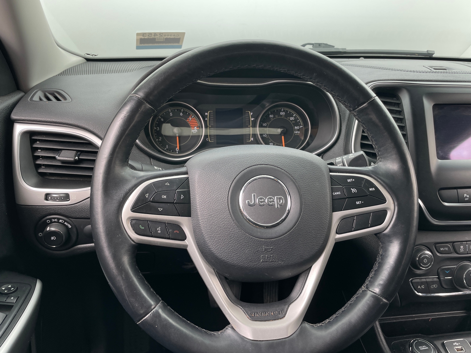 Thumbnail: 2020 Jeep Cherokee - 5