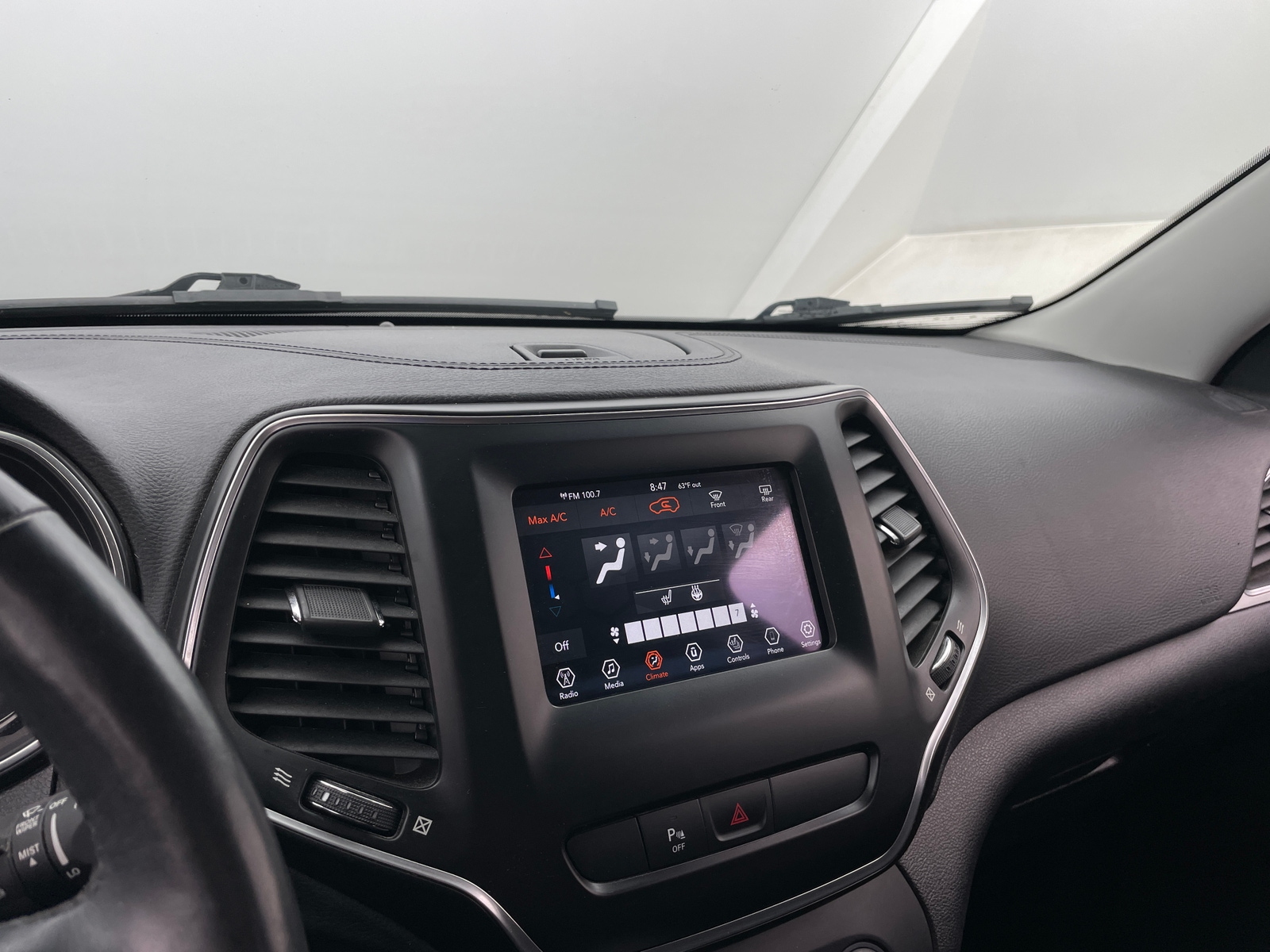 Thumbnail: 2020 Jeep Cherokee - 4