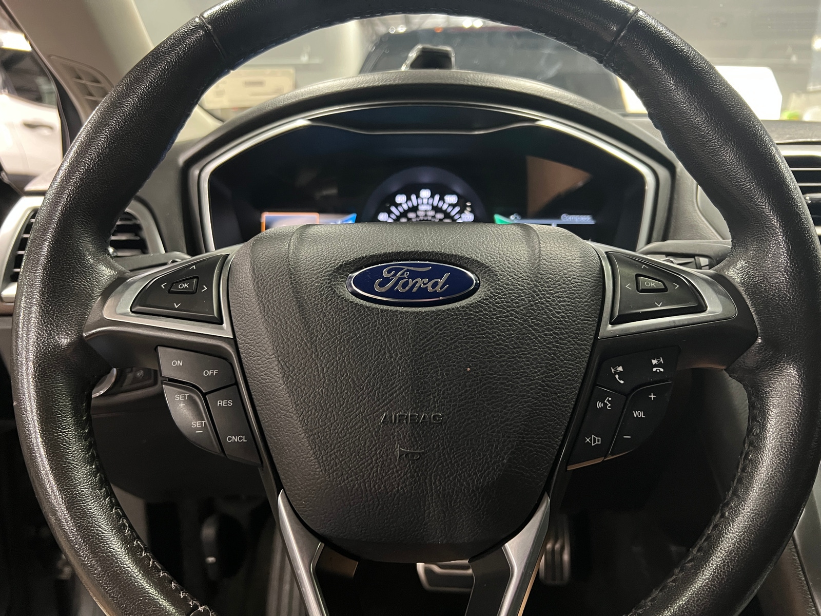Thumbnail: 2016 Ford Fusion - 4