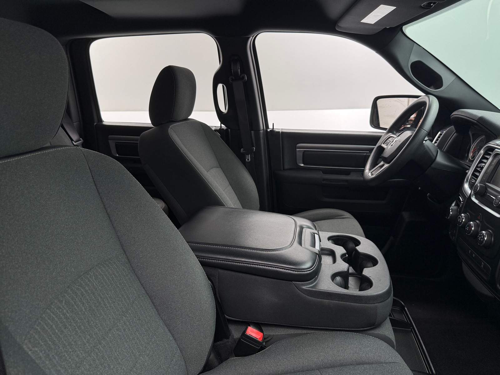 Thumbnail: 2021 RAM 1500 Classic - 2