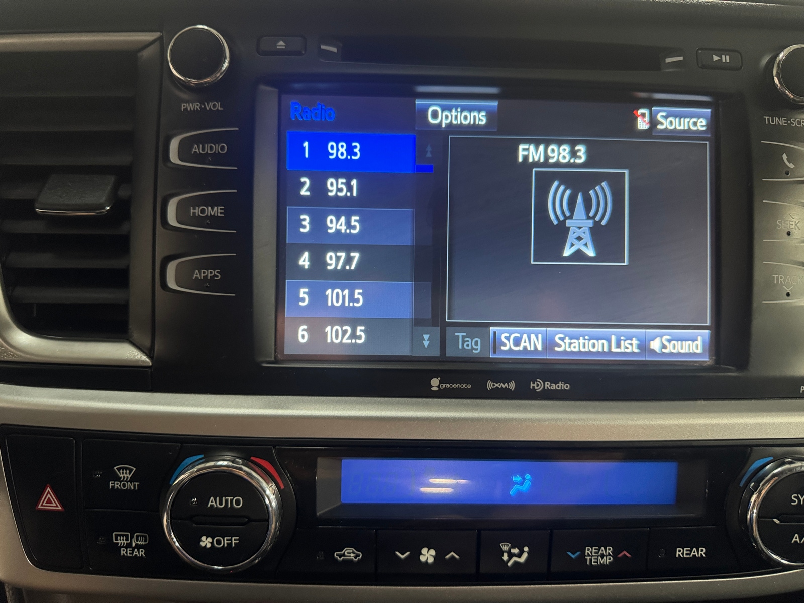 Thumbnail: 2018 Toyota Highlander - 3