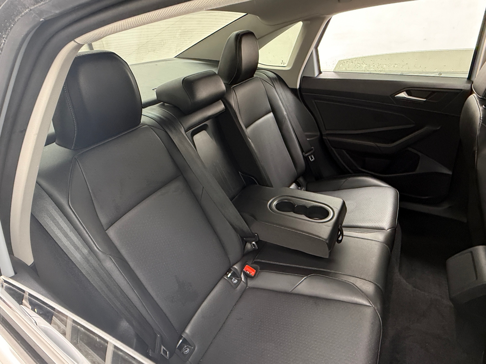 Thumbnail: 2019 Volkswagen Jetta - 5