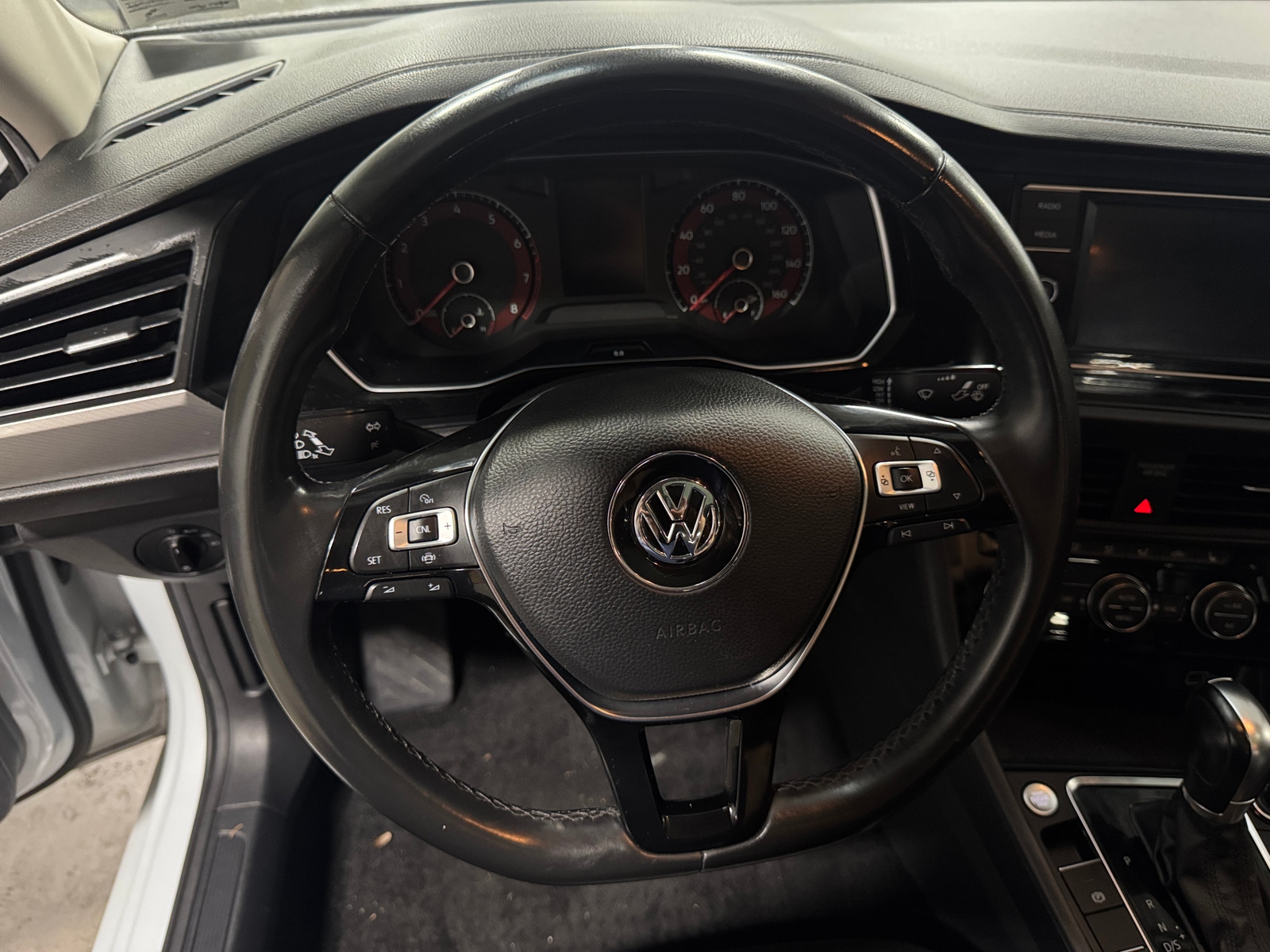 Thumbnail: 2019 Volkswagen Jetta - 4