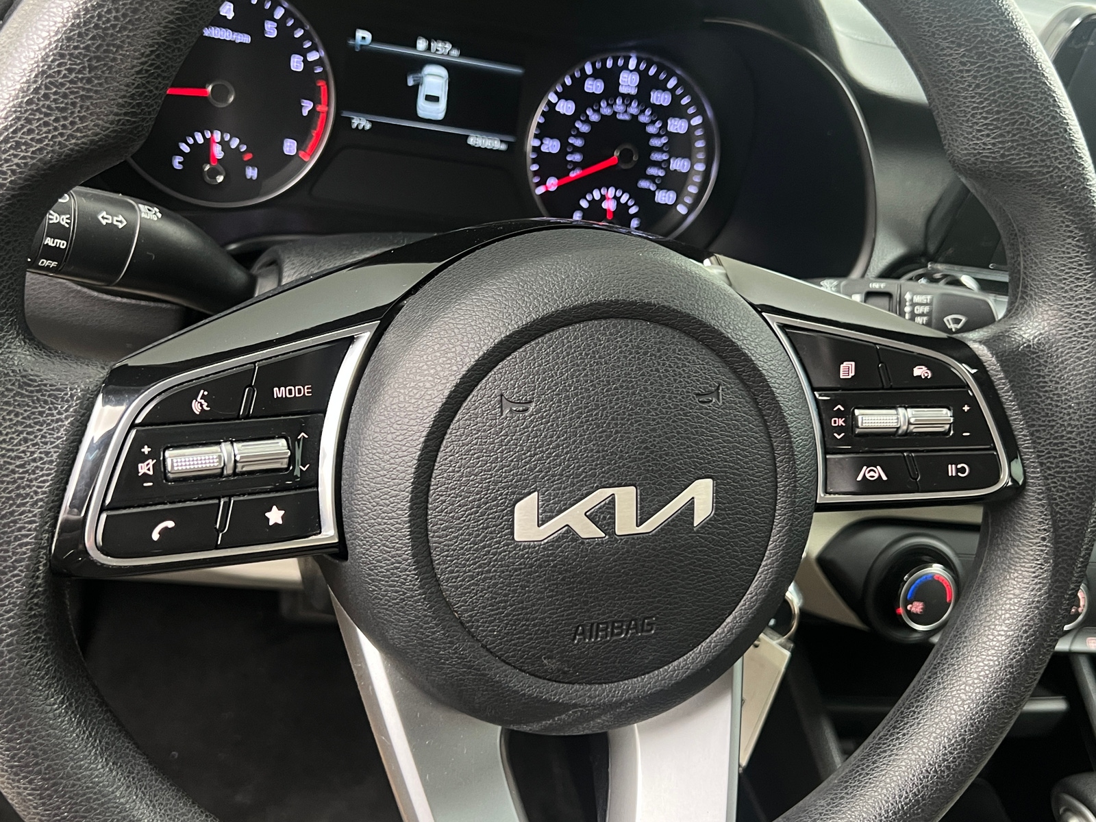 Thumbnail: 2022 Kia Forte - 5