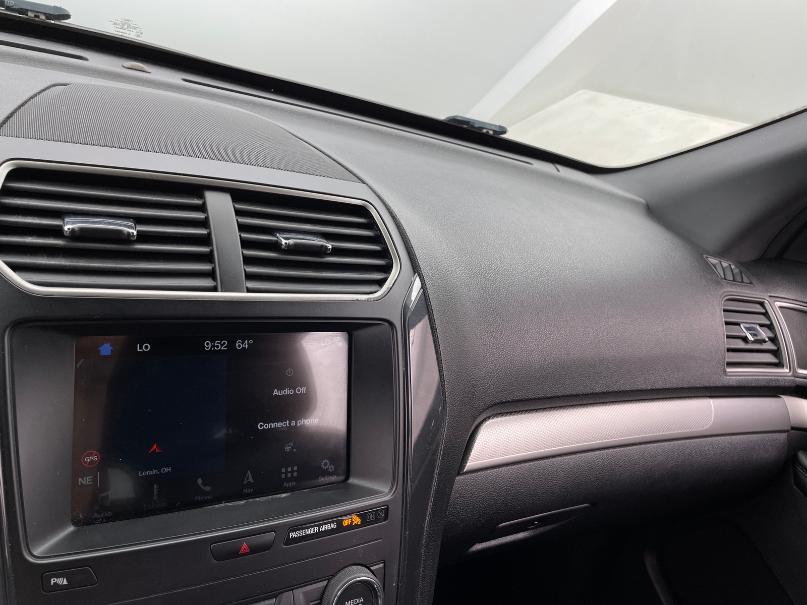 Thumbnail: 2019 Ford Explorer - 4