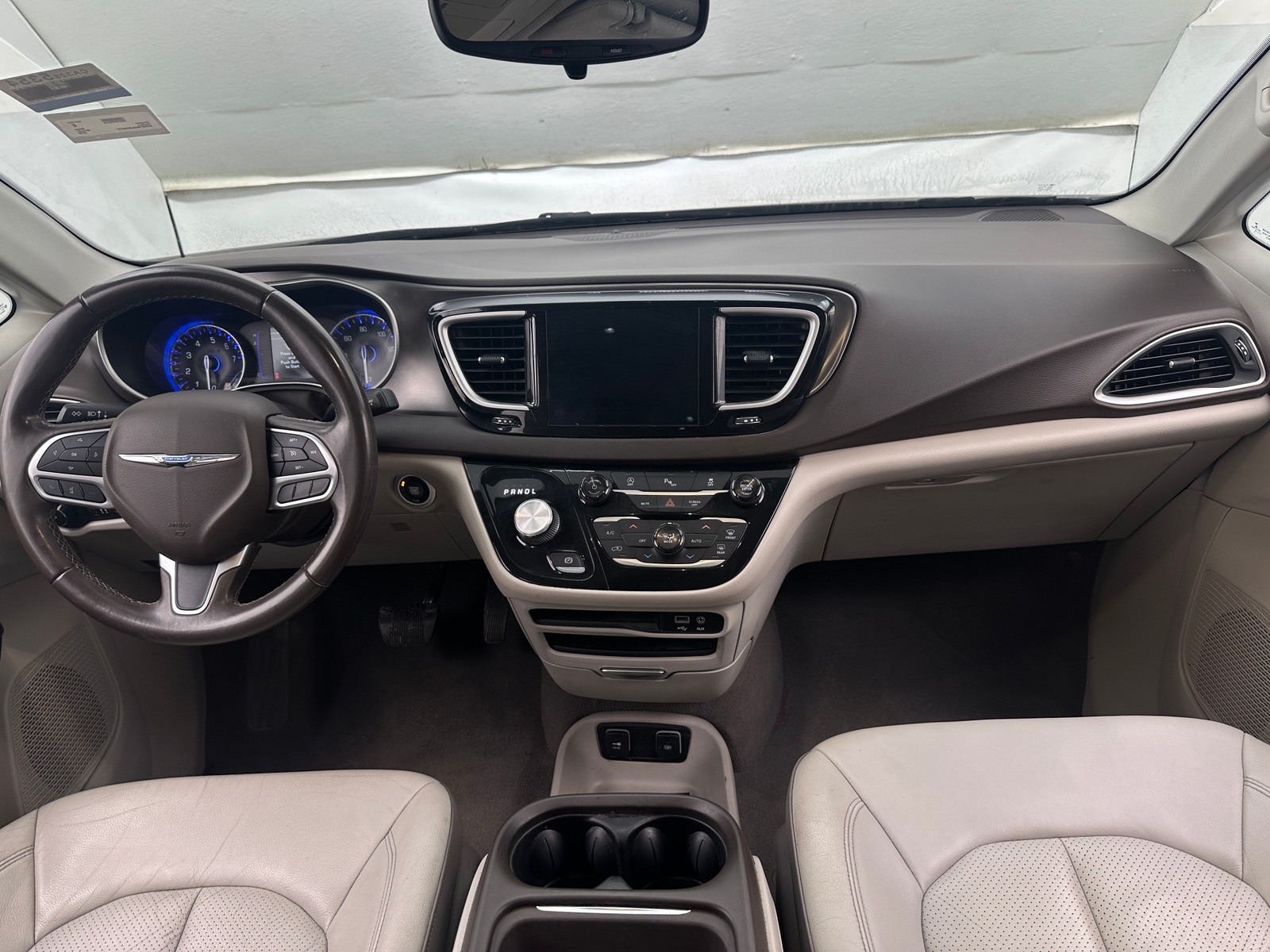 Thumbnail: 2018 Chrysler Pacifica - 2