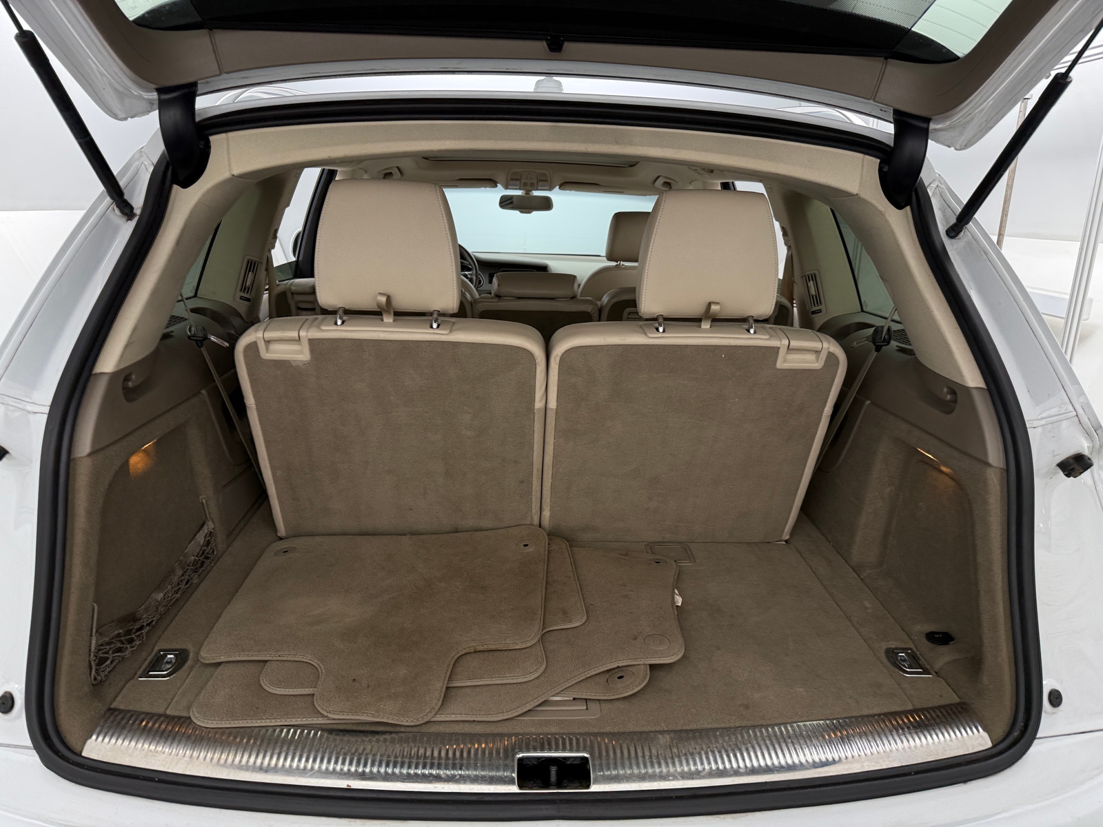 Thumbnail: 2014 Audi Q7 - 6