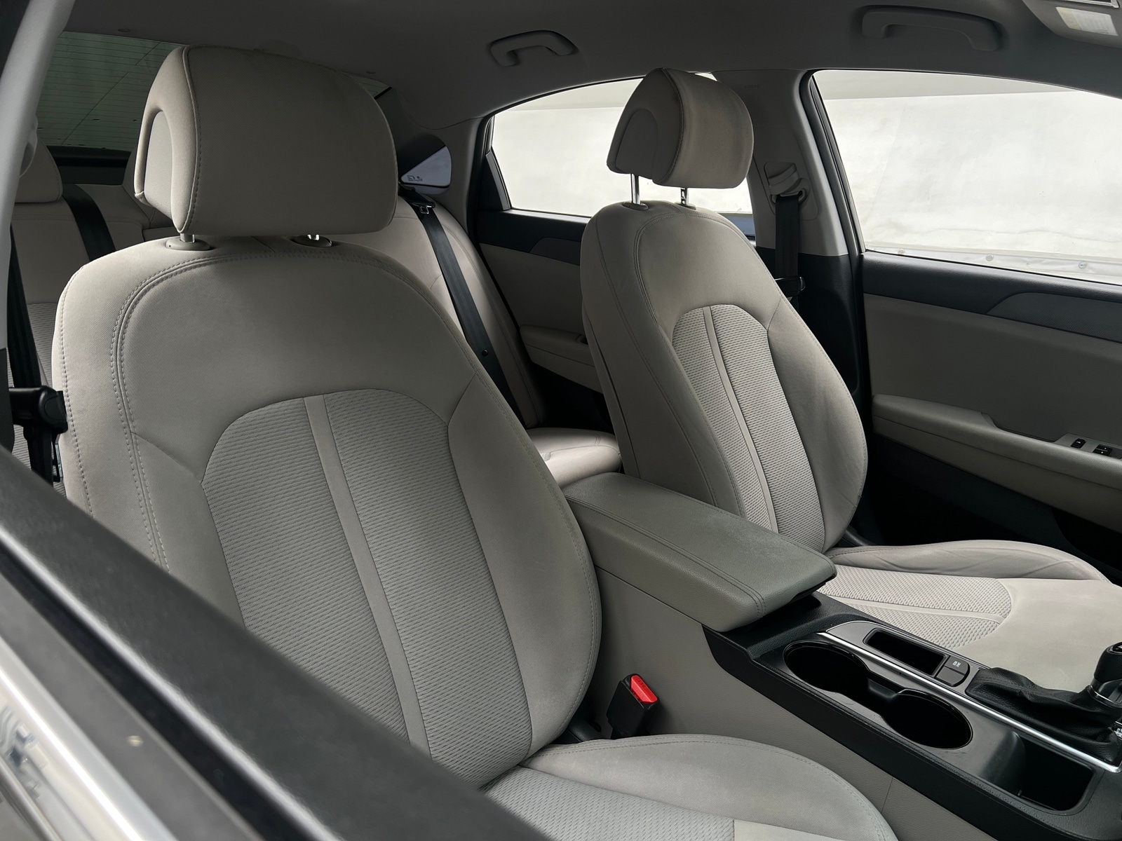 Thumbnail: 2016 Hyundai Sonata - 2