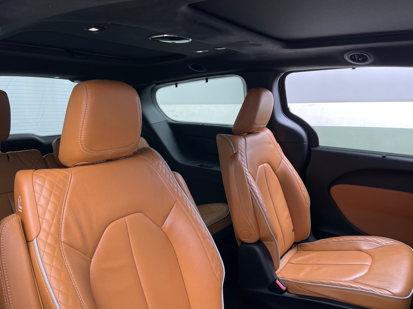 Thumbnail: 2021 Chrysler Pacifica - 5