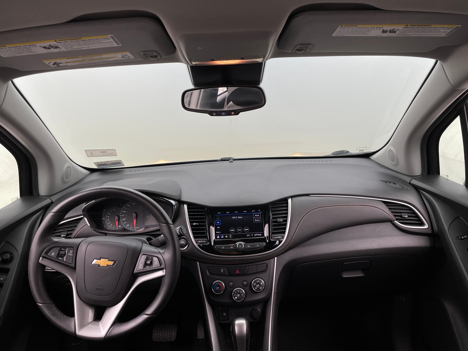 Thumbnail: 2022 Chevrolet Trax - 2