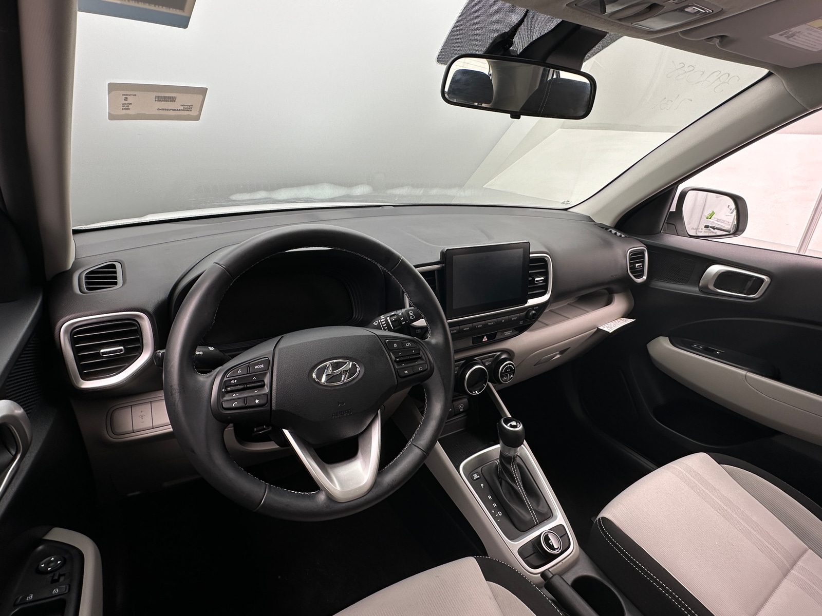 Thumbnail: 2023 Hyundai Venue - 3