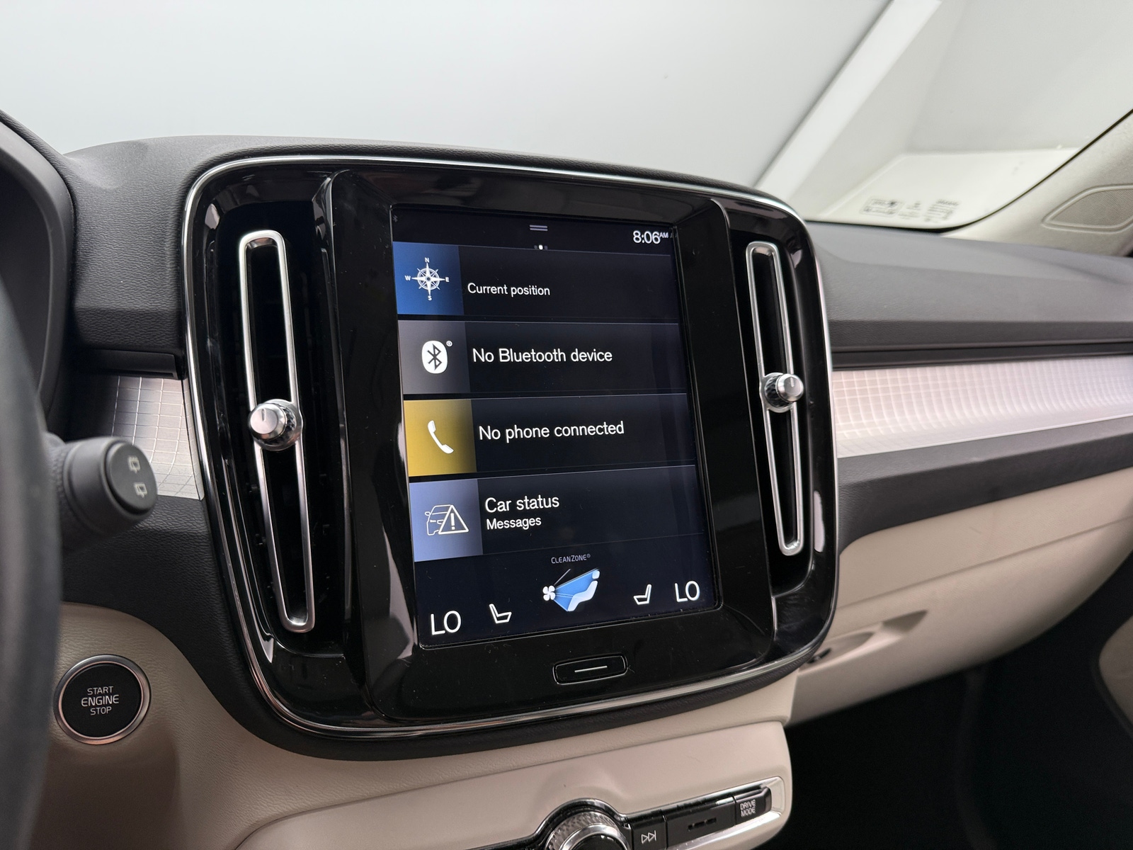 Thumbnail: 2019 Volvo XC40 - 3