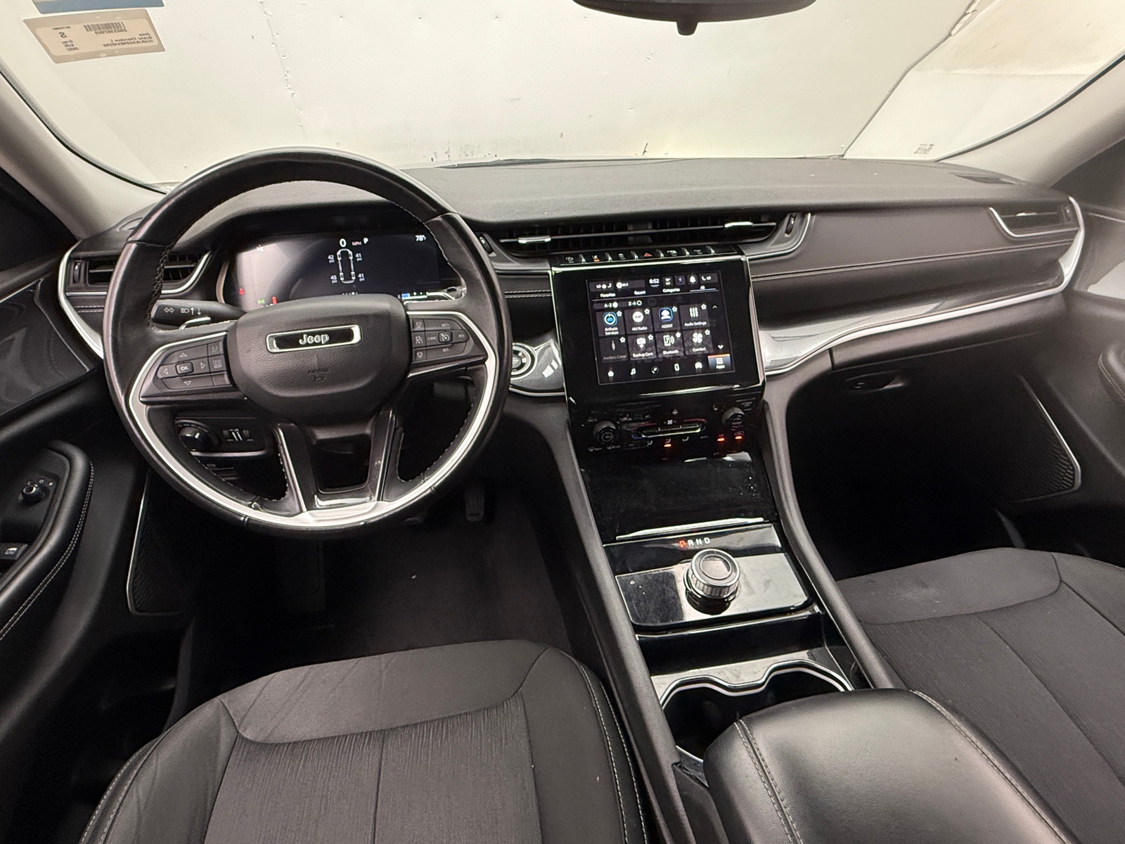 Thumbnail: 2022 Jeep Grand Cherokee L - 3