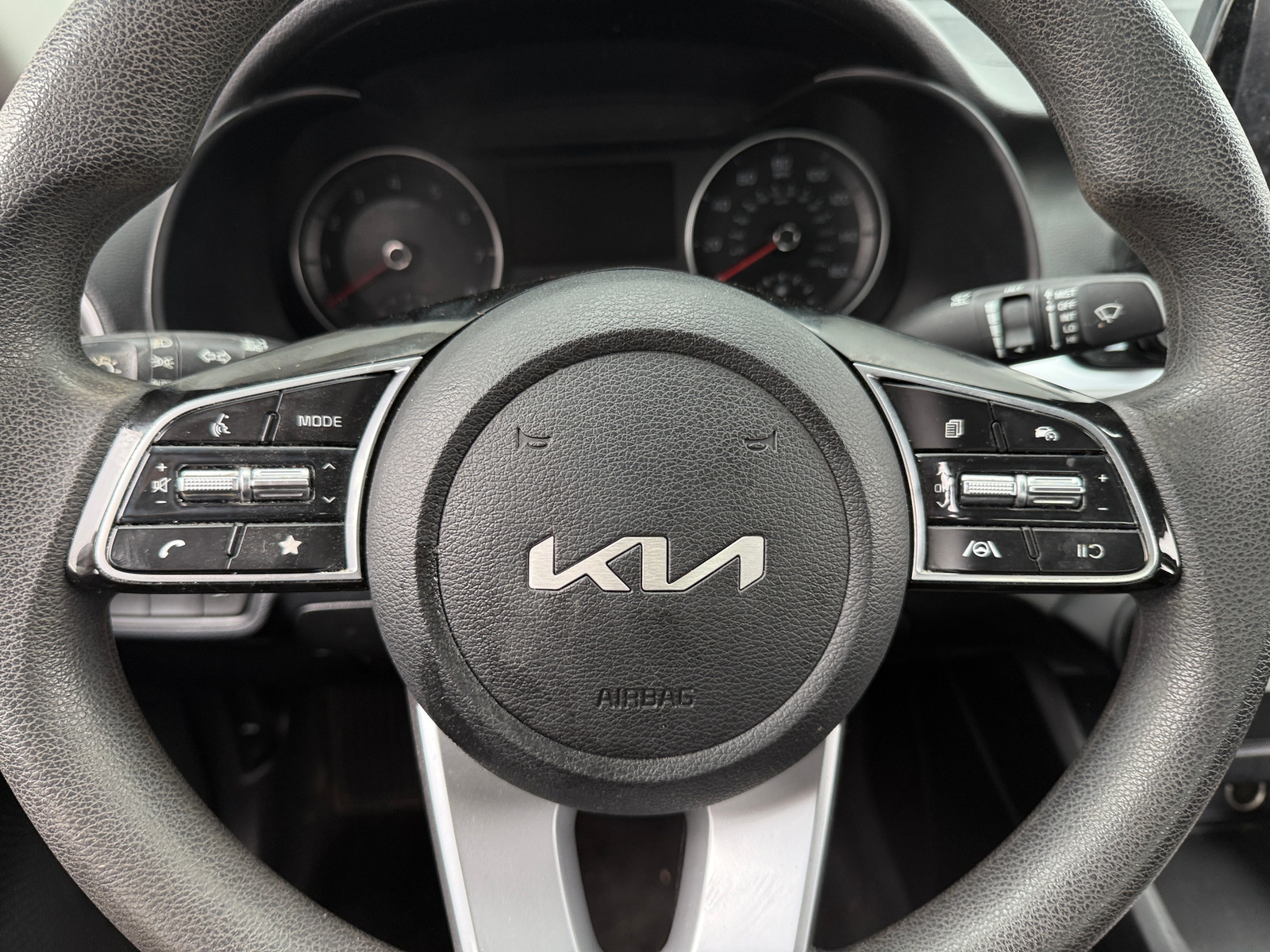 Thumbnail: 2022 Kia Forte - 5