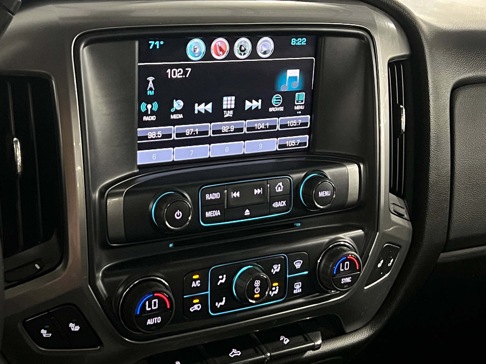 Thumbnail: 2017 Chevrolet Silverado 1500 - 4