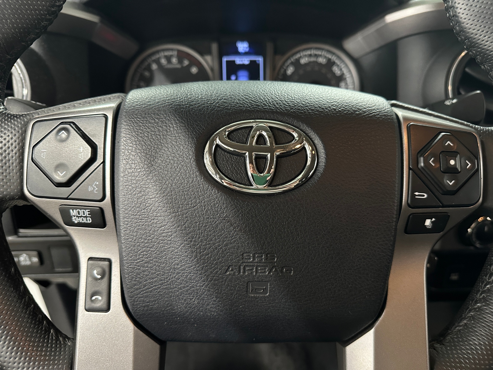 Thumbnail: 2017 Toyota Tacoma - 5