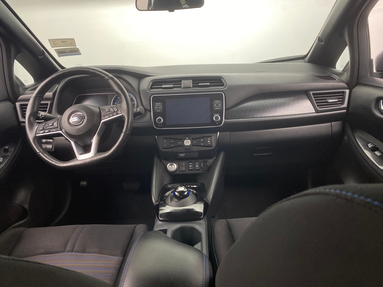 Thumbnail: 2021 Nissan Leaf - 3